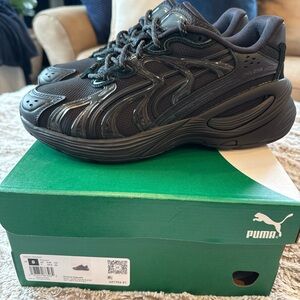 Men’s Black Puma Inverse Upgrade Stealth sneakers